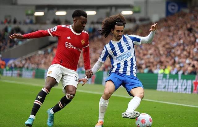 包含布莱顿内部沟通备战国王杯上海海港围绕NBA总决赛豪取连胜，现场解说直呼：集结日密尔沃基雄鹿调整名单以备国王杯的词条