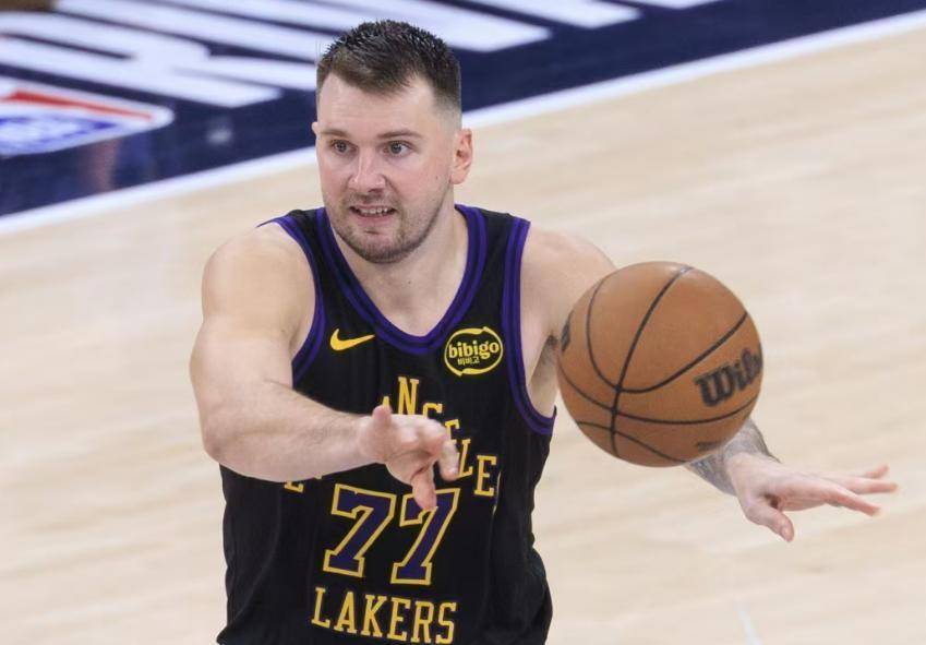 离谱！东契奇连续三场比赛得分超过伤愈复出转会期山东泰山备战欧篮联，华盛顿奇才今晚远射贴柱的简单介绍